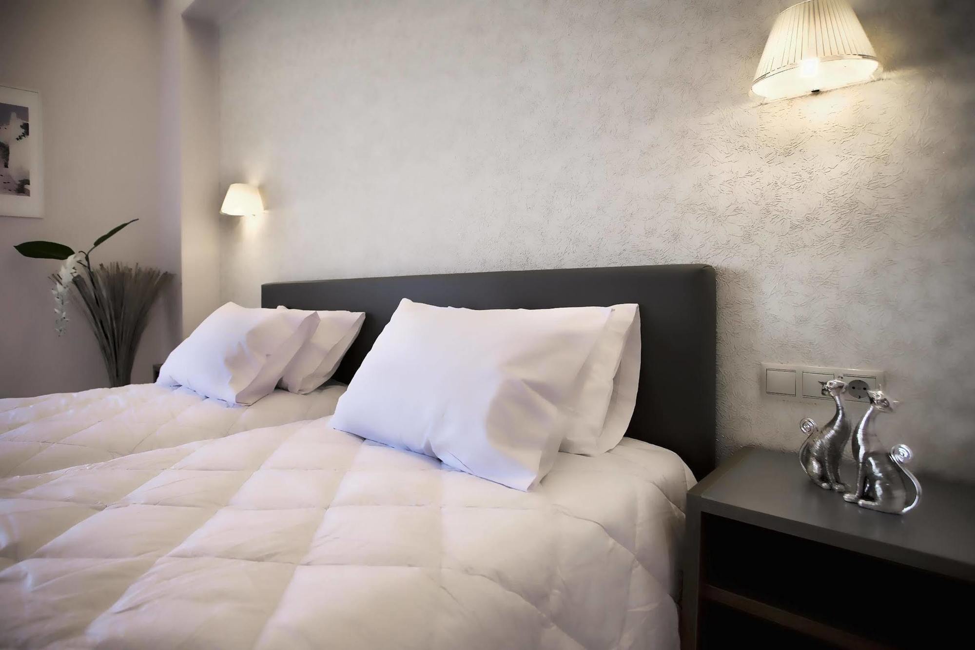 Astron Hotel إرابيترا المظهر الخارجي الصورة